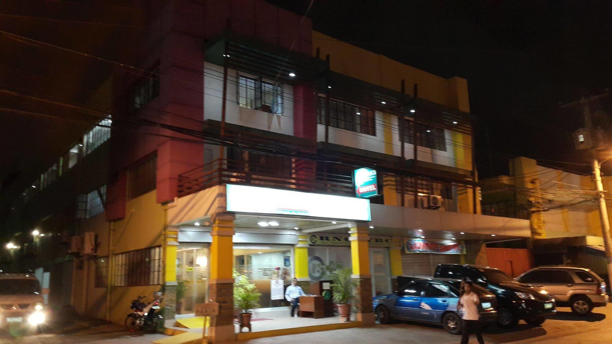 Park Avenue Residence Inn And Suites Davao Exterior photo